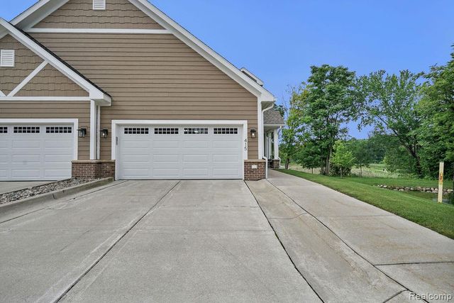 415 Baker Crossing, Dexter, MI 48130