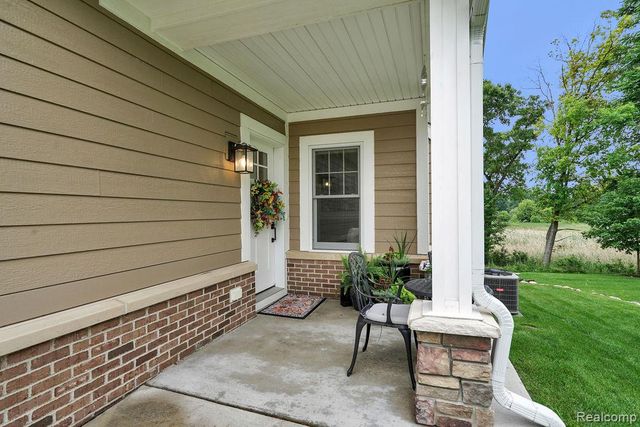 415 Baker Crossing, Dexter, MI 48130