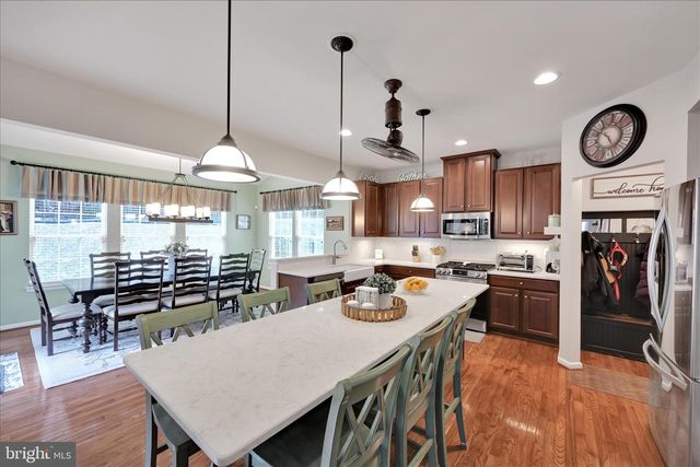 1021 COUNTRYSIDE RD, Seven Valleys, PA 17360