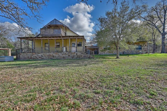 2514 Finke Road, Round Top, TX 78954