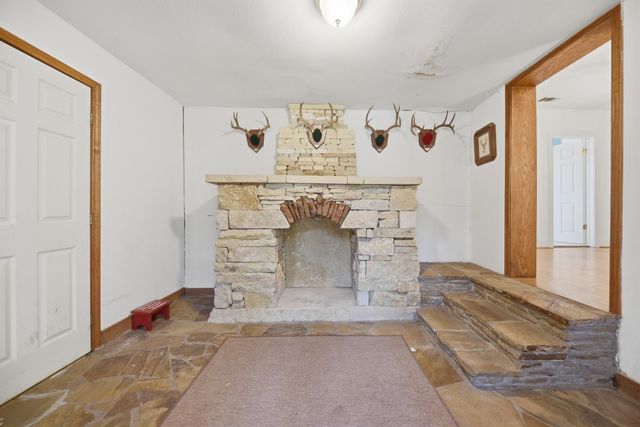 2514 Finke Road, Round Top, TX 78954