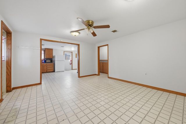 2514 Finke Road, Round Top, TX 78954