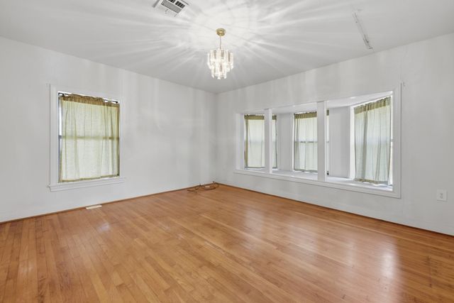 2514 Finke Road, Round Top, TX 78954