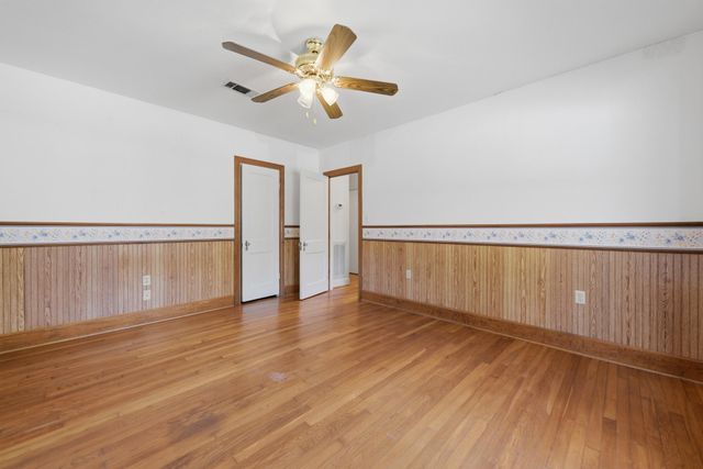 2514 Finke Road, Round Top, TX 78954