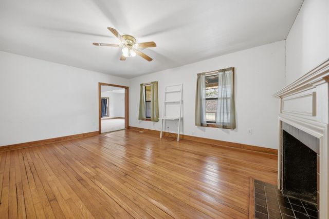 2514 Finke Road, Round Top, TX 78954