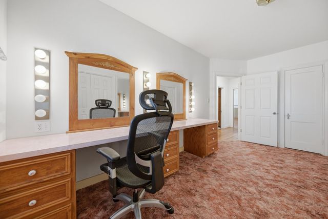 2514 Finke Road, Round Top, TX 78954