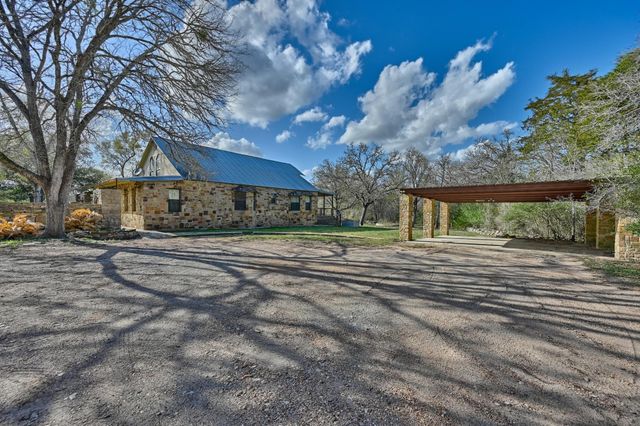 2514 Finke Road, Round Top, TX 78954