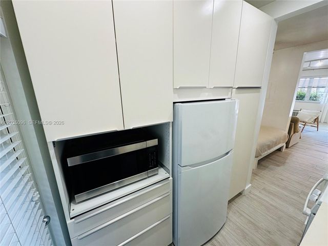 745 13th St 6, Miami Beach, FL 33139