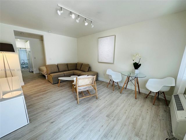 745 13th St 6, Miami Beach, FL 33139