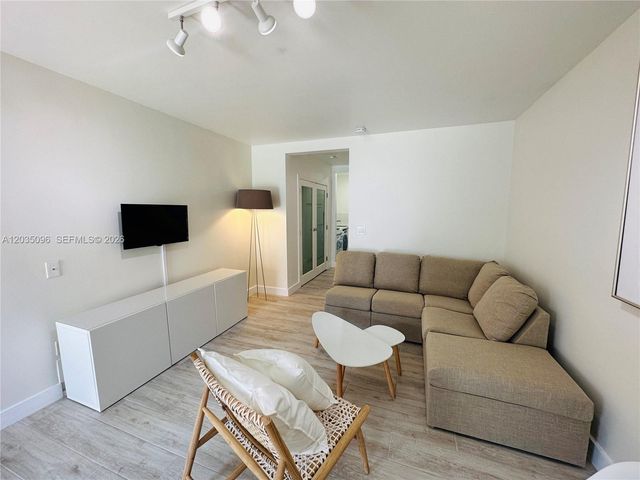 745 13th St 6, Miami Beach, FL 33139