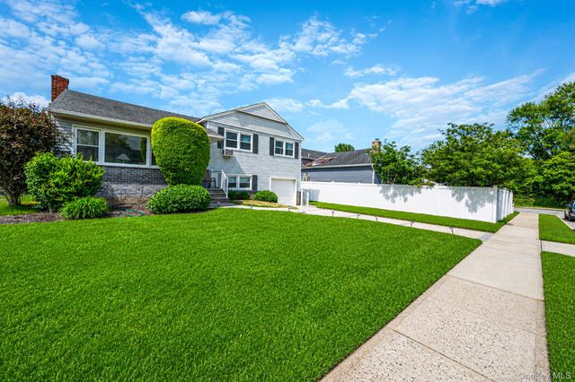 2637 Marin Lane, East Meadow, NY 11554