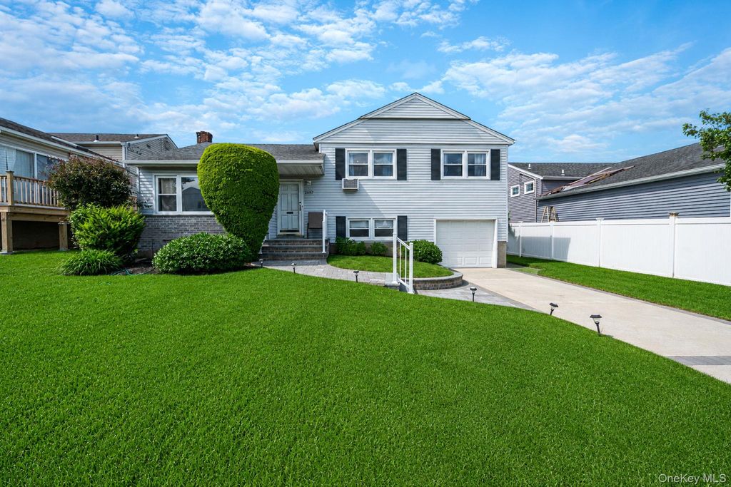 2637 Marin Lane, East Meadow, NY 11554
