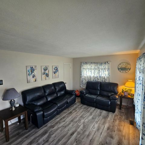 4854 Fairfield Avenue, Fairfield, OH 45014