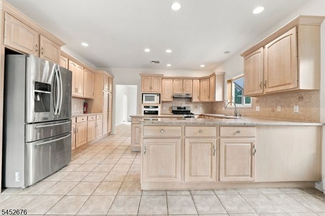 16 Sunset Drive, Nutley Twp., NJ 07110