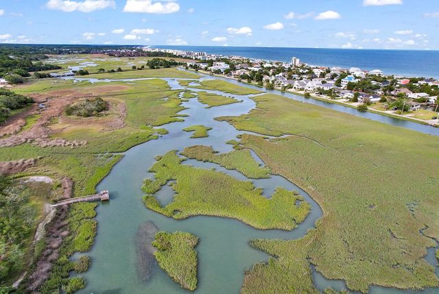 88 Salt Marsh Cir Unit 22H, Pawleys Island, SC 29585