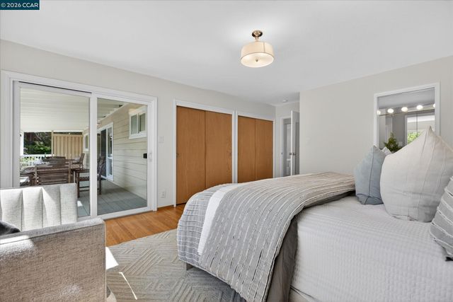 26 Carisbrook Dr, Orinda, CA 94563