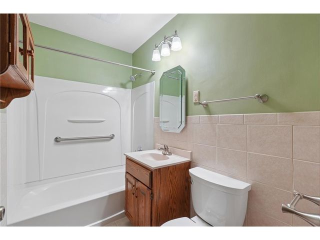 824 Elm Street, Hudson, WI 54016