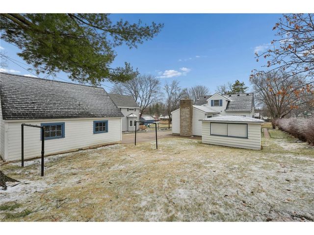 824 Elm Street, Hudson, WI 54016
