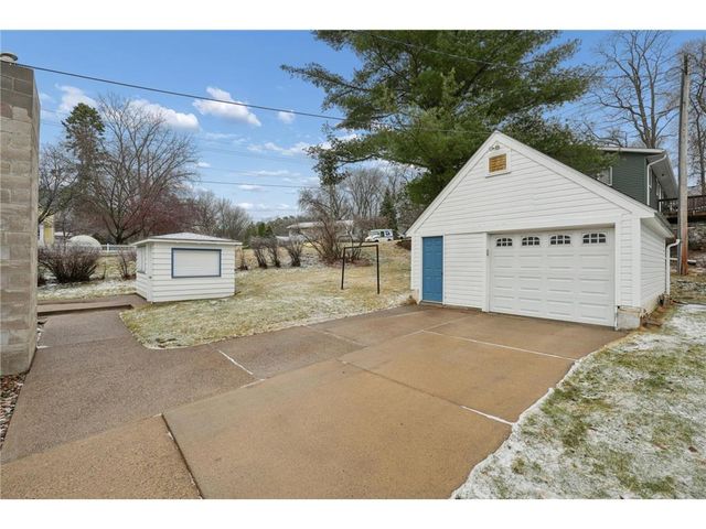 824 Elm Street, Hudson, WI 54016