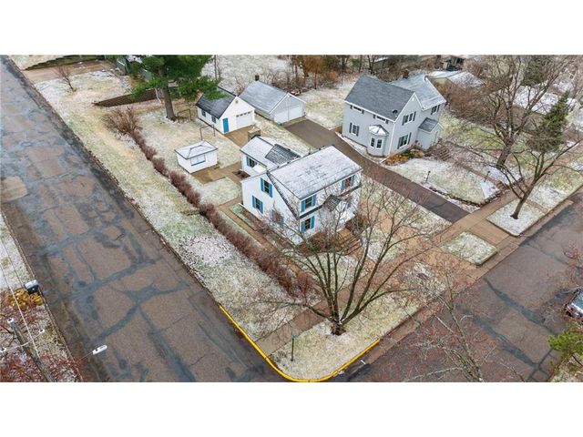 824 Elm Street, Hudson, WI 54016