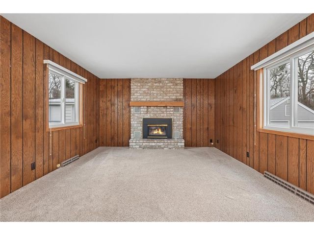 824 Elm Street, Hudson, WI 54016