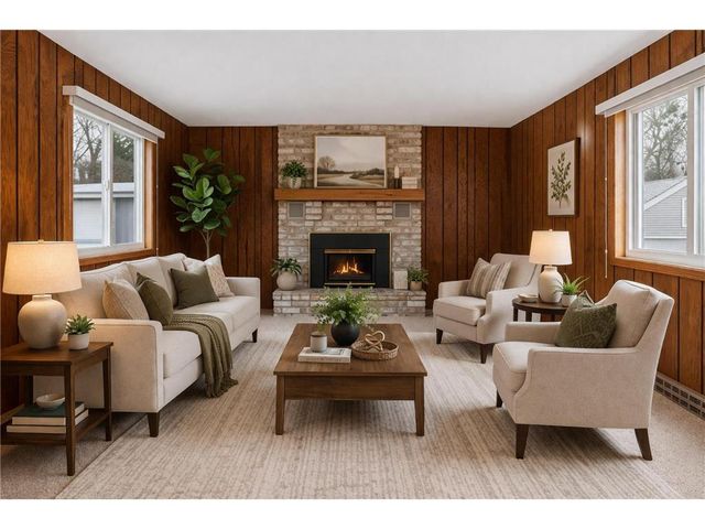 824 Elm Street, Hudson, WI 54016