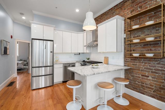 9 Everett Ave 1, Boston, MA 02125
