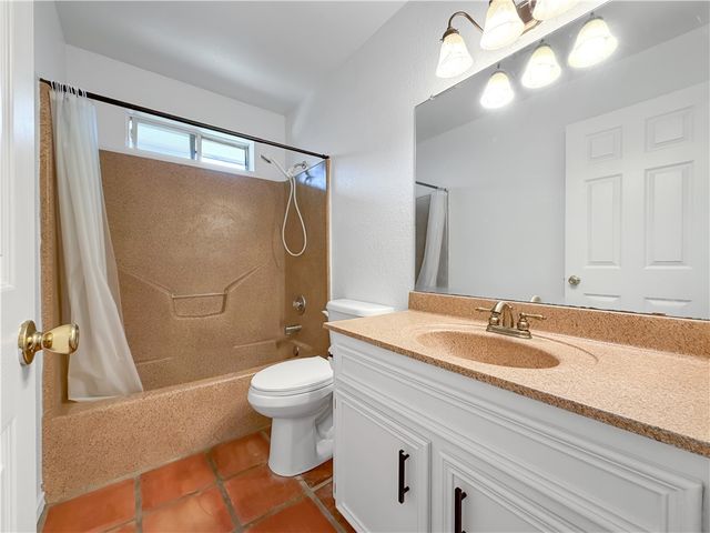 4214 Valley Cir, Corpus Christi, TX 78413