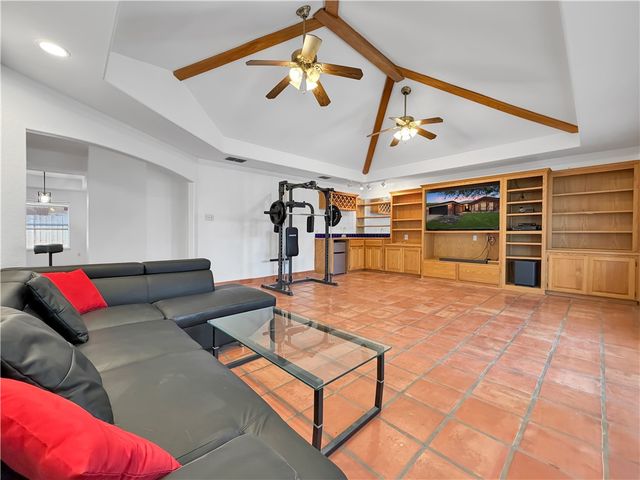 4214 Valley Cir, Corpus Christi, TX 78413