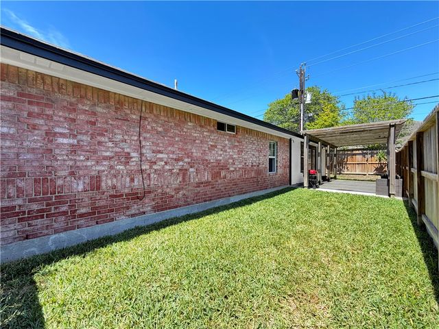 4214 Valley Cir, Corpus Christi, TX 78413