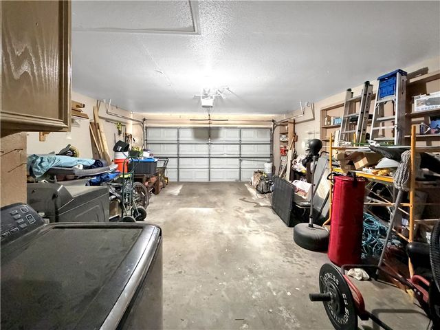 4214 Valley Cir, Corpus Christi, TX 78413