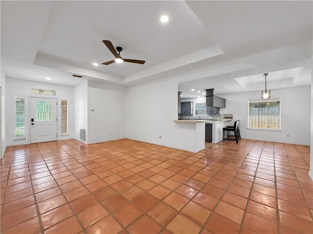 4214 Valley Cir, Corpus Christi, TX 78413