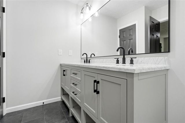 2540 Silver King Drive, Grayson, GA 30017