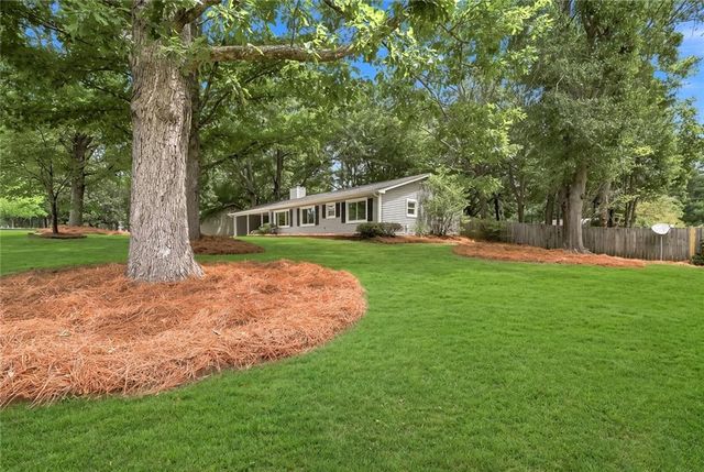 2540 Silver King Drive, Grayson, GA 30017