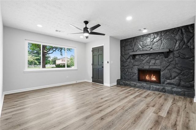 2540 Silver King Drive, Grayson, GA 30017