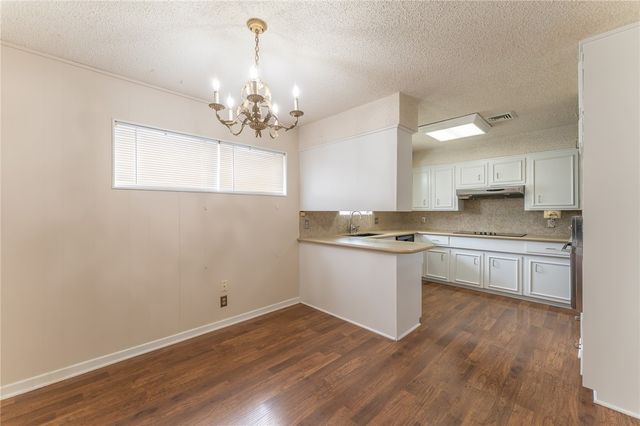 109 Granby Pl, Portland, TX 78374