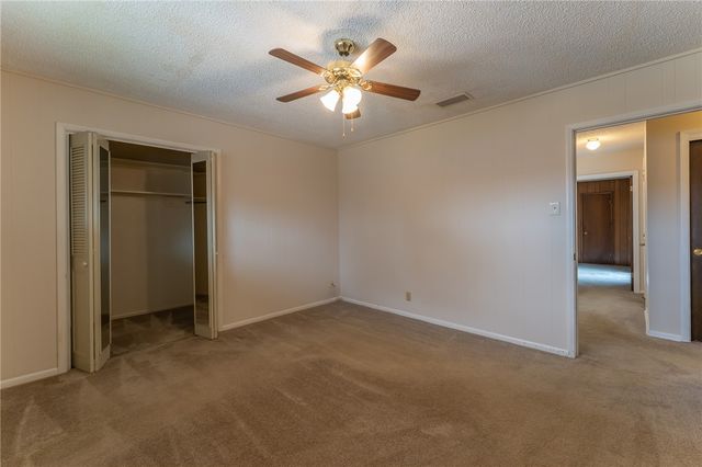 109 Granby Pl, Portland, TX 78374