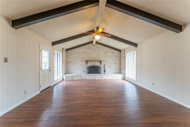 109 Granby Pl, Portland, TX 78374