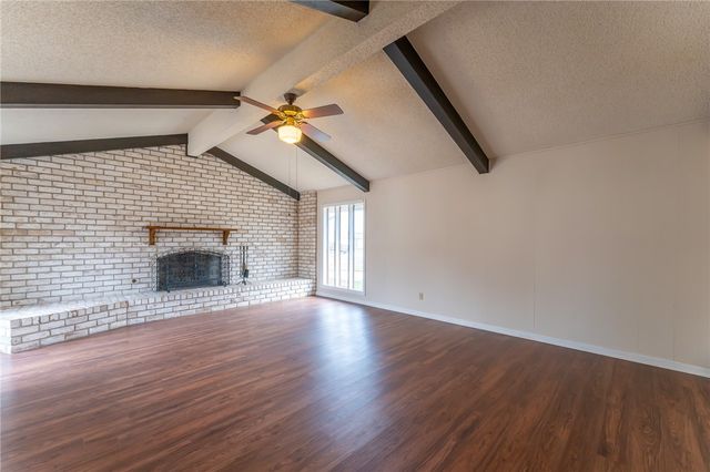 109 Granby Pl, Portland, TX 78374