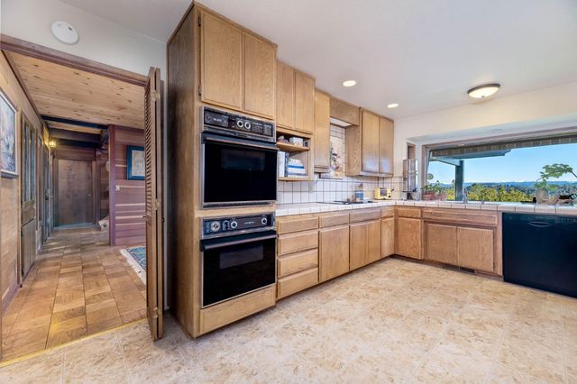 17415 Aileen Way, Grass Valley, CA 95949