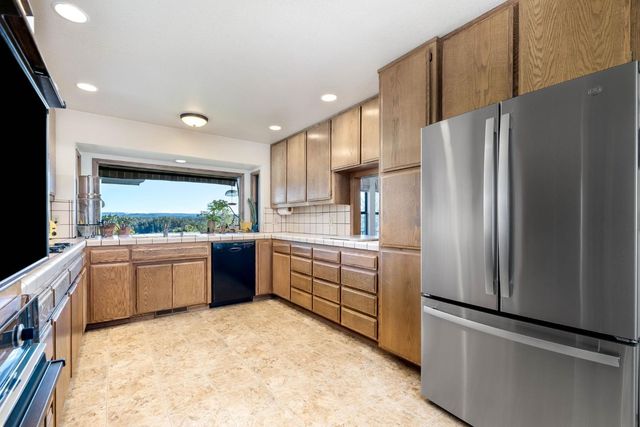 17415 Aileen Way, Grass Valley, CA 95949