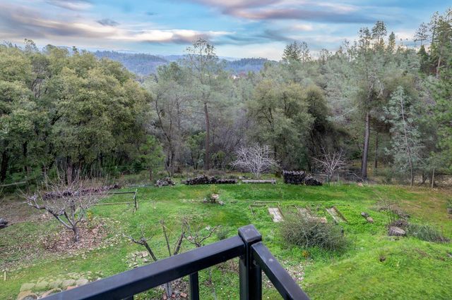 17415 Aileen Way, Grass Valley, CA 95949