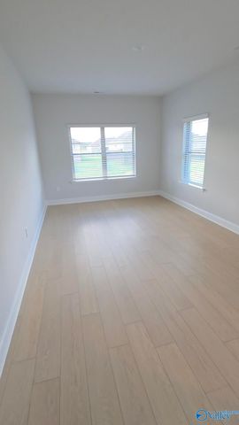 22635 Donahue Drive, Athens, AL 35613