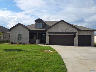 22635 Donahue Drive, Athens, AL 35613
