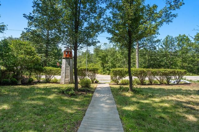 7 Victoria Ave, Rutland, MA 01543