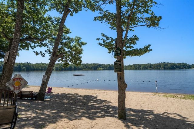 7 Victoria Ave, Rutland, MA 01543