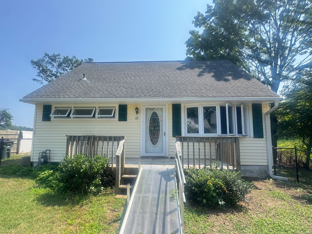 42 Cindy Circle, Milford, CT 06460