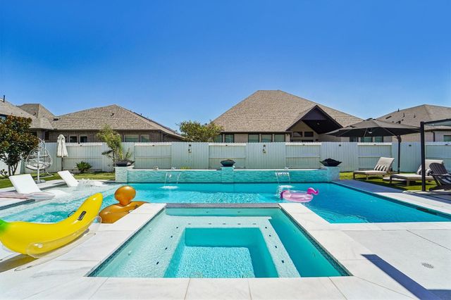 4830 Parkgate Avenue, Fulshear, TX 77441