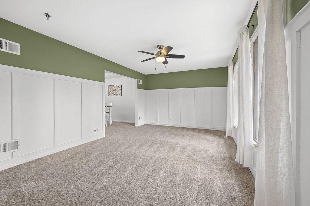 Image 15 of property listing at 11420 194th Street, Mokena, IL 60448