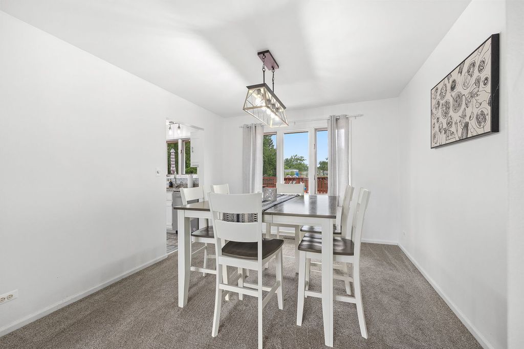Image 18 of property listing at 11420 194th Street, Mokena, IL 60448